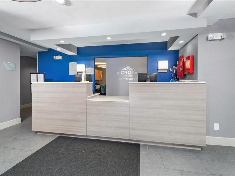 Microtel Inn & Suites By Wyndham Bethel/Danbury Exteriér fotografie