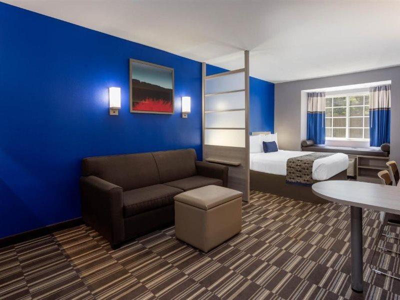 Microtel Inn & Suites By Wyndham Bethel/Danbury Exteriér fotografie