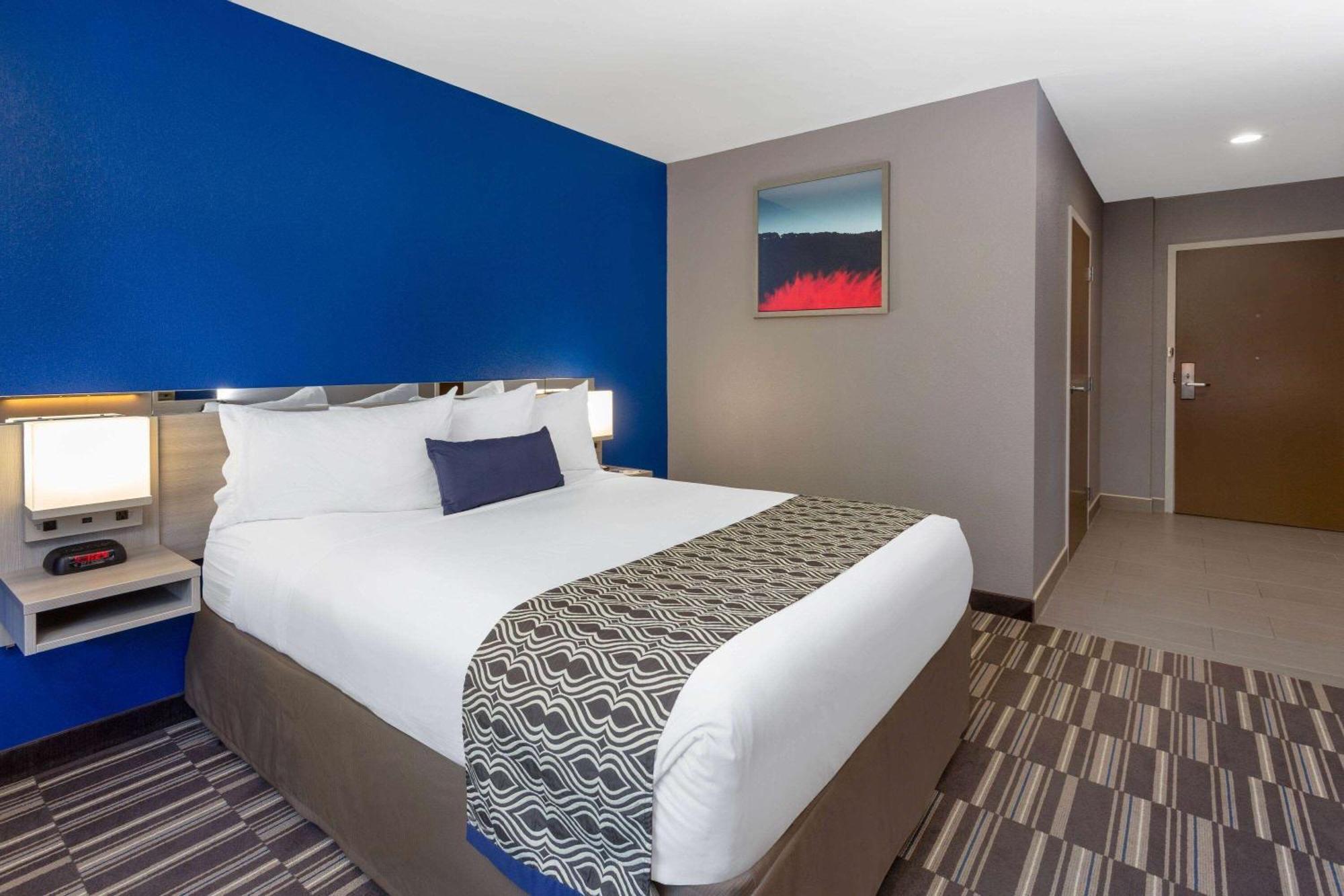 Microtel Inn & Suites By Wyndham Bethel/Danbury Exteriér fotografie