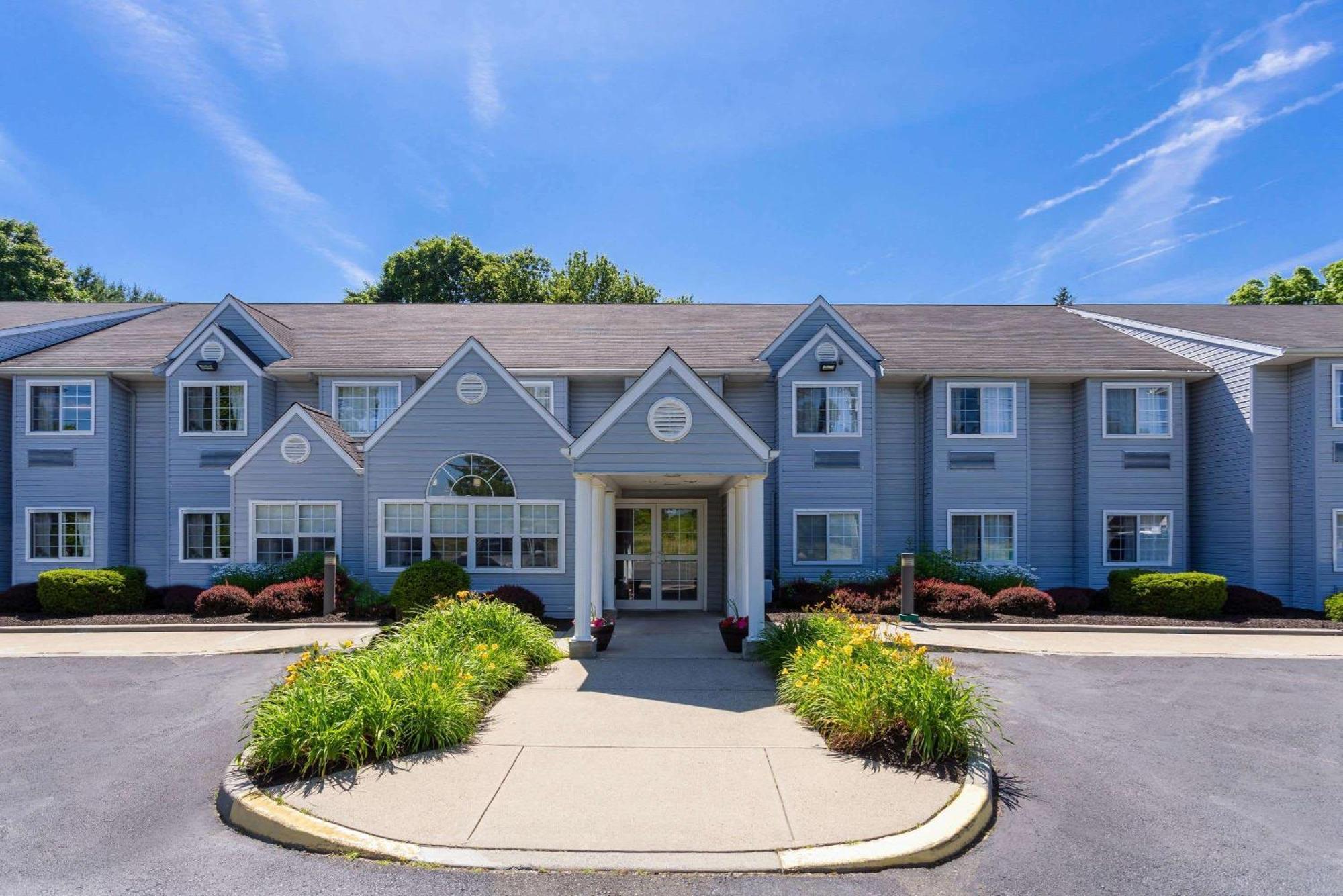 Microtel Inn & Suites By Wyndham Bethel/Danbury Exteriér fotografie
