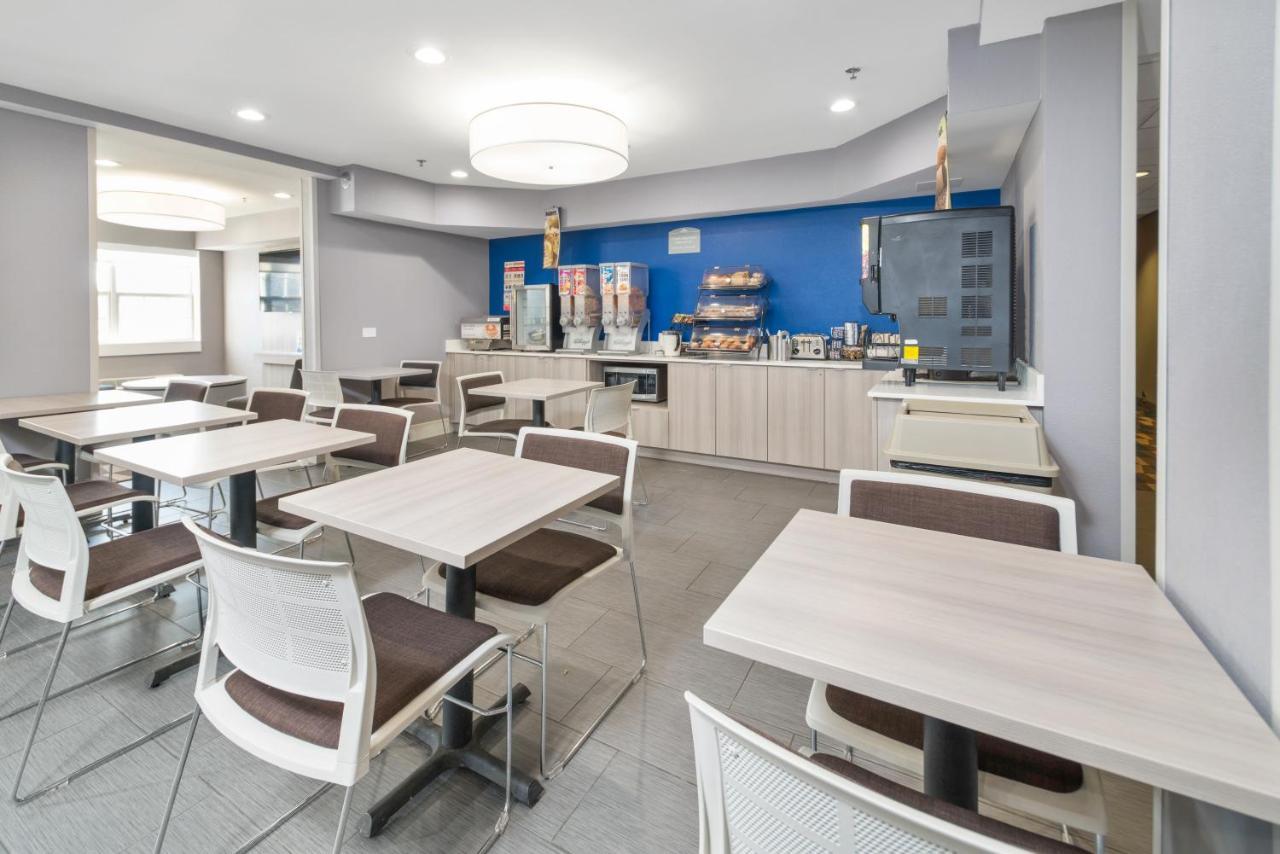 Microtel Inn & Suites By Wyndham Bethel/Danbury Exteriér fotografie