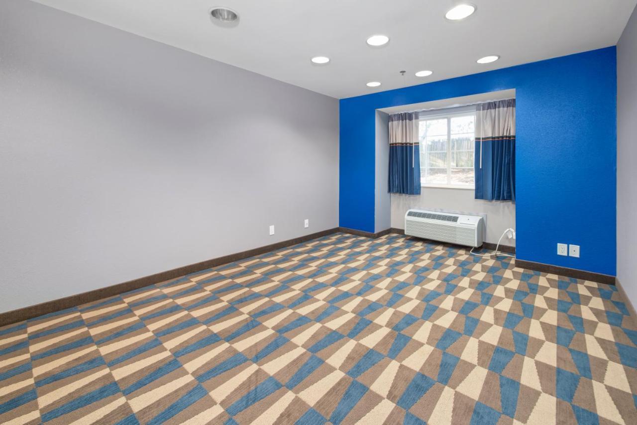 Microtel Inn & Suites By Wyndham Bethel/Danbury Exteriér fotografie