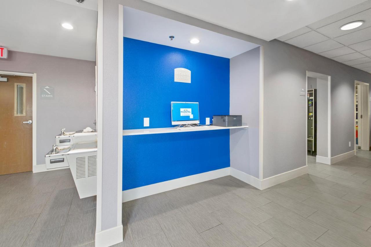 Microtel Inn & Suites By Wyndham Bethel/Danbury Exteriér fotografie