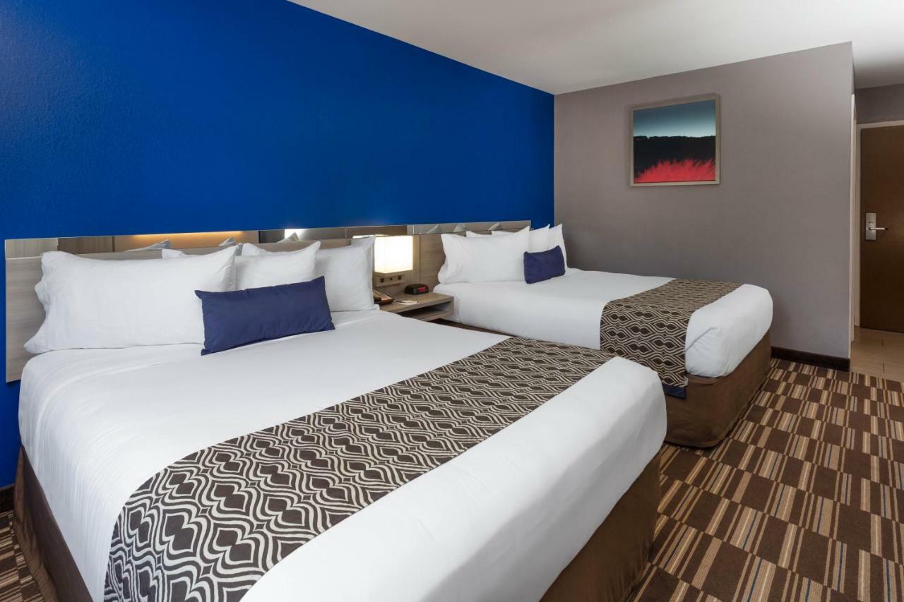 Microtel Inn & Suites By Wyndham Bethel/Danbury Exteriér fotografie